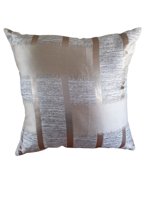 Cojín cruz dorado beige 50*50